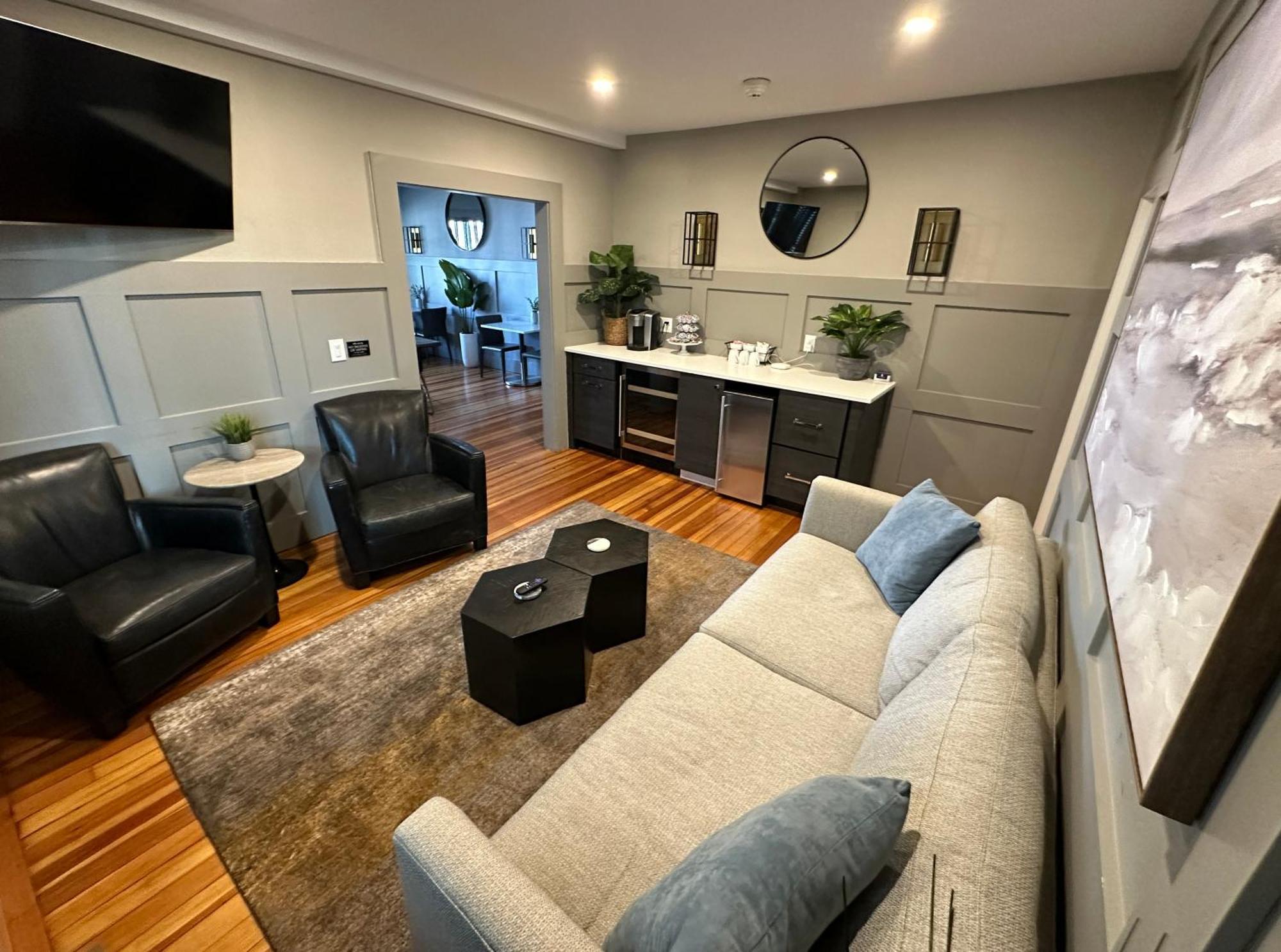 ניופורט Entire Modern 7 Unit 7 Bath Boutique Inn מראה חיצוני תמונה